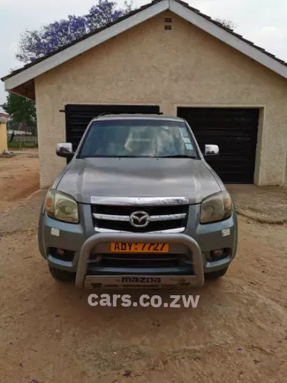 Picture of Twincabs, SUVs, Saloons for hire