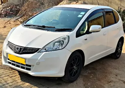 Picture of Honda Fit For Rental