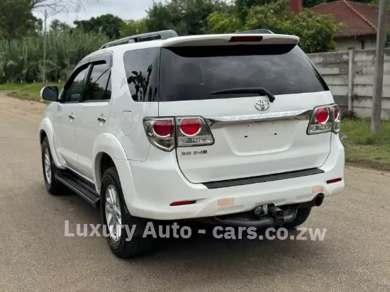 Picture of Toyota Fortuner 2014
