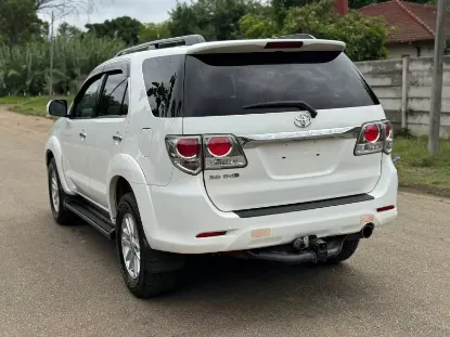 Picture of Toyota Fortuner 2014