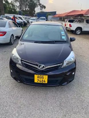 Picture of Toyota vitz new shape