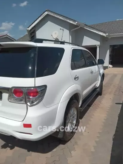 Picture of Toyota Fortuner D4D For Rental
