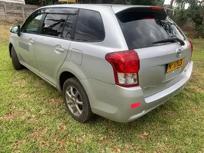 Picture of Toyota Corolla Estate