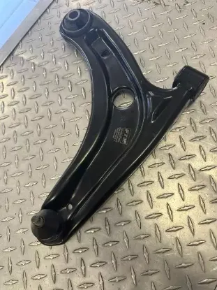 Picture of Lower control arm Honda fit