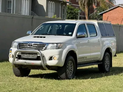 Picture of Toyota Hilux 2015