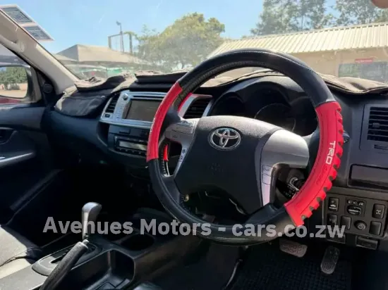 Picture of Toyota Hilux 2015