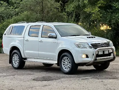 Picture of Toyota Hilux 2014