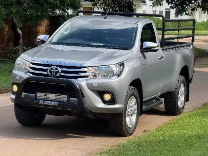 Picture of Toyota Hilux 2015