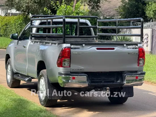 Picture of Toyota Hilux 2015