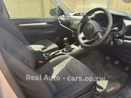 Picture of Toyota Hilux 2015