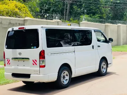Picture of Toyota Quantum 2016
