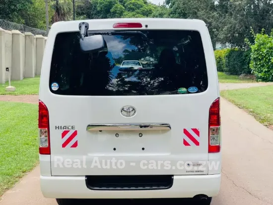 Picture of Toyota Quantum 2016