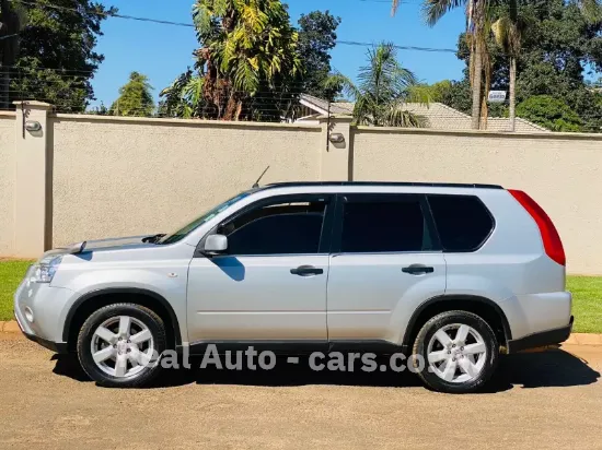 Picture of Nissan X-Trail 2013