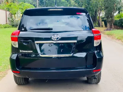 Picture of Toyota Vanguard 2013