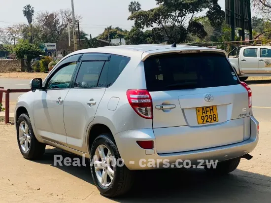 Picture of Toyota Rav4 2008