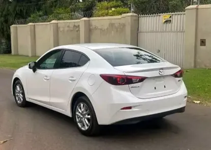 Picture of Mazda Axela 2014