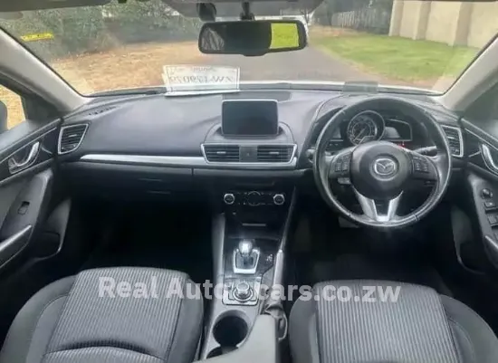 Picture of Mazda Axela 2014