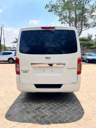Picture of Nissan NV350 2013