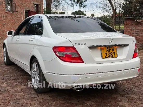 Picture of Mercedes Benz C-Class 2009