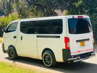 Picture of Nissan NV350 2013