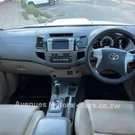Picture of Toyota Fortuner 2014