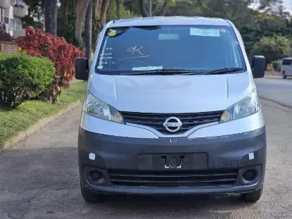 Picture of Nissan NV200 2016
