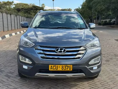 Picture of Hyundai Santa Fe 2013