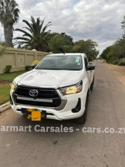 Picture of Toyota Hilux 2021