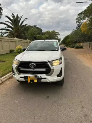 Picture of Toyota Hilux 2021