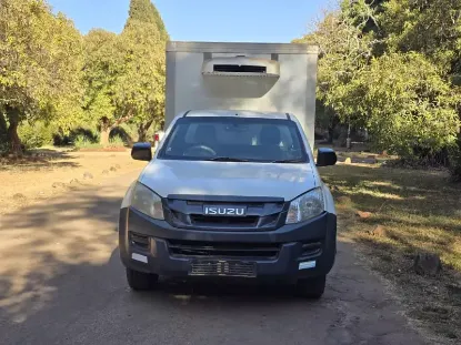 Picture of Isuzu KB250 Refridgerated Truck 2013