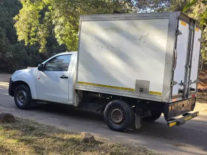 Picture of Isuzu KB250 Refridgerated Truck 2013