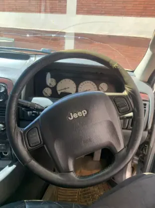 Picture of Jeep Grand Cherokee 2004