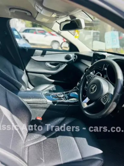 Picture of Mercedes Benz C-Class 2017