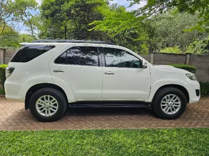 Picture of 4x4 Automatic SUV Rental/Hire