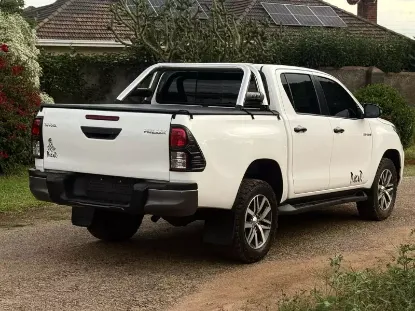 Picture of Toyota Hilux 2019