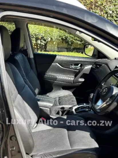 Picture of Nissan X-Trail 2018