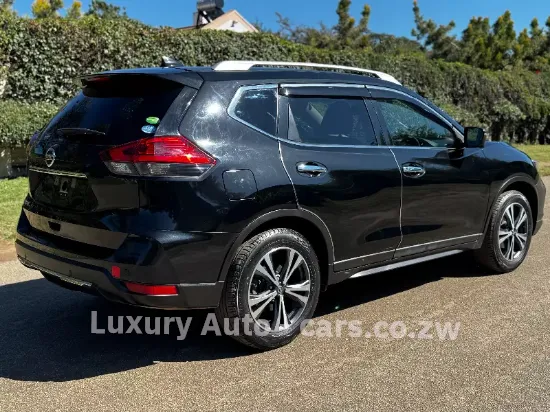 Picture of Nissan X-Trail 2018