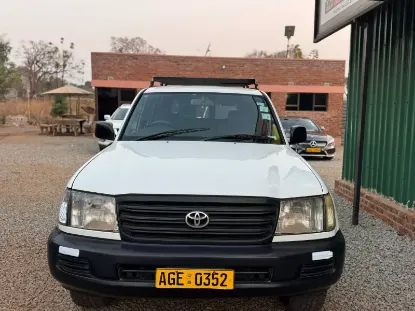 Picture of Toyota Land Cruiser 2003