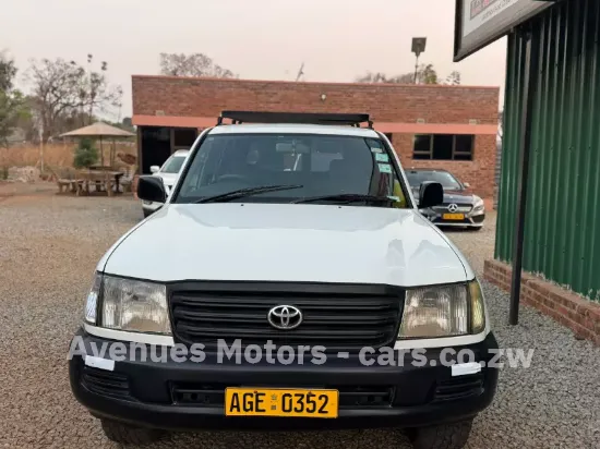 Picture of Toyota Land Cruiser 2003