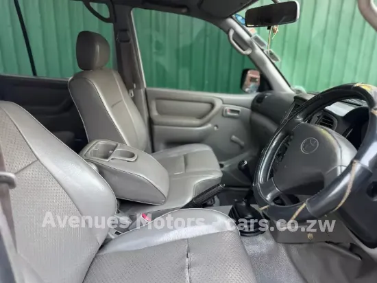 Picture of Toyota Land Cruiser 2003