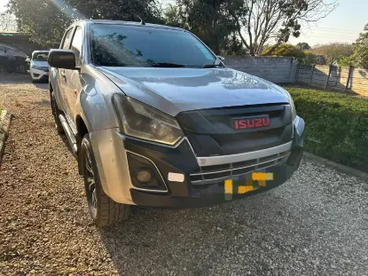 Picture of Isuzu X-Rider 2017