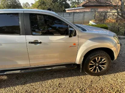 Picture of Isuzu X-Rider 2017