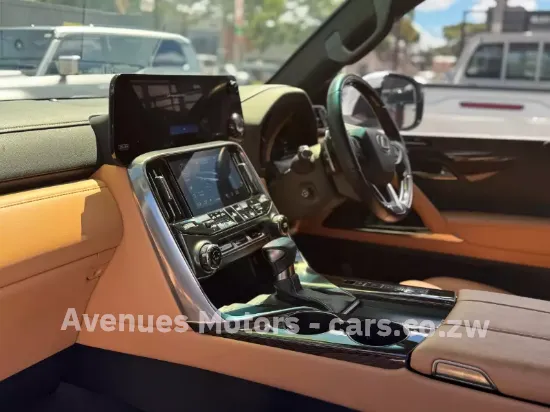 Picture of Lexus LX 2022