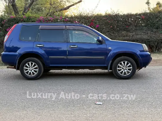 Picture of Nissan X-Trail 2004