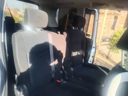 Picture of Nissan Serena