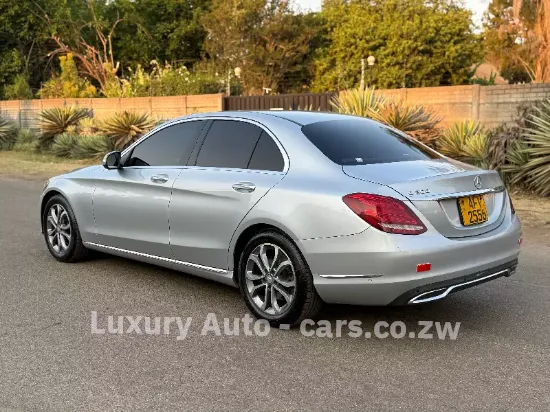 Picture of Mercedes Benz C-Class 2015