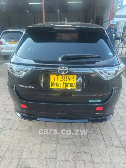 Picture of Mid size SUV
