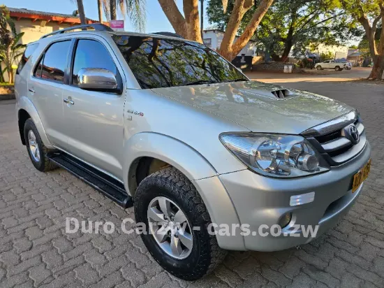 Picture of Toyota Fortuner