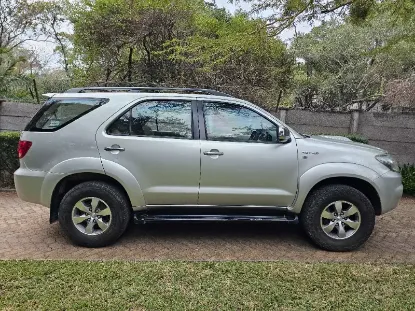 Picture of Toyota Fortuner