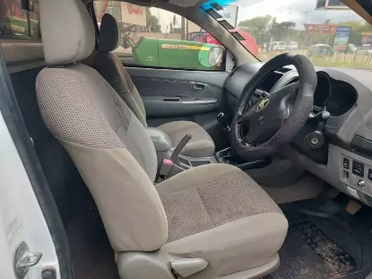 Picture of Toyota Hilux 2008